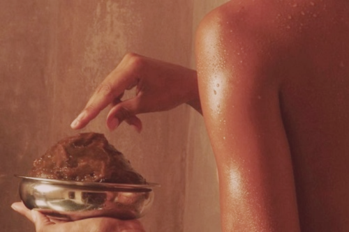 Gommage au savon noir Gommage au savon noir